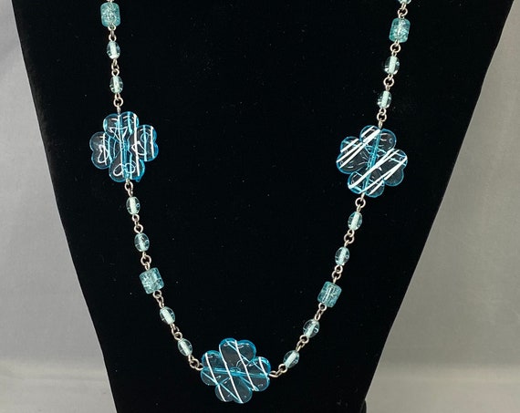 25" blue flower necklace