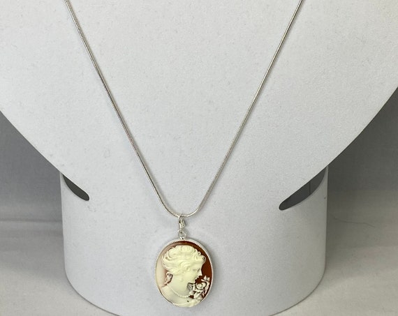 18" peach cameo pendant earring set