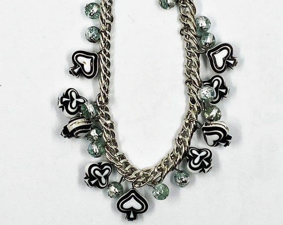 7.5" club, spade, and crackle bead bracelet