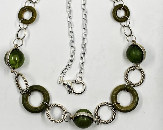 33" vintage green and silver necklace