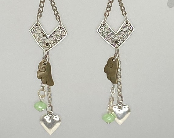 V frame earrings