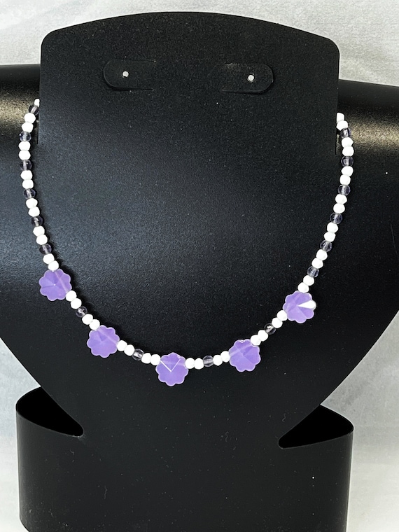 17" purple and white necklace