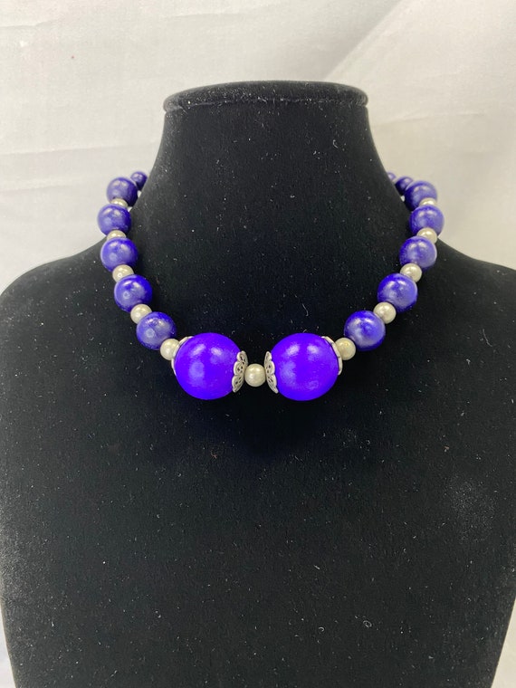 15" blue wooden bead choker