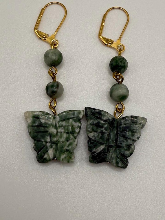 Tree agate carved butterfly earrings