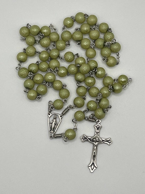 21.5" green shimmer bead rosary with Immaculate Heart of Mary center and fancy crucifix