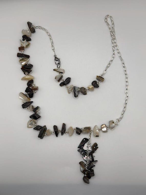 31" black lip shell asymetrical Y necklace