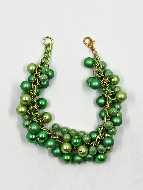 8" green messy pearl bracelet