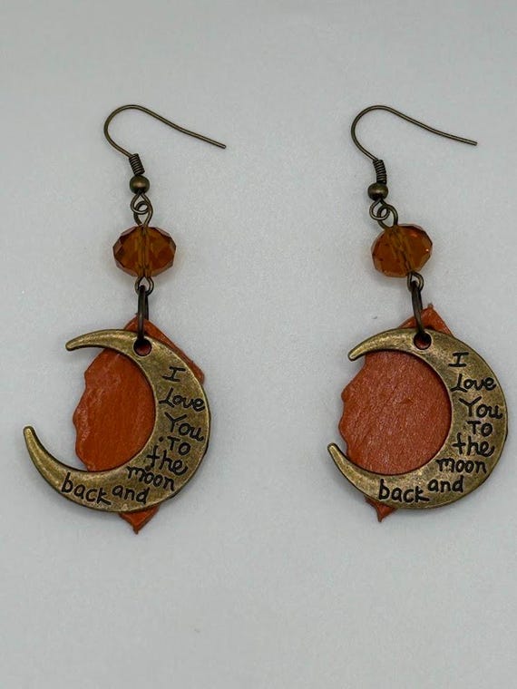 Moon love earring (orange)