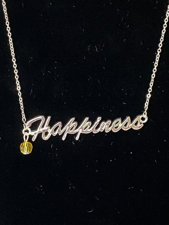 18" Happiness necklace