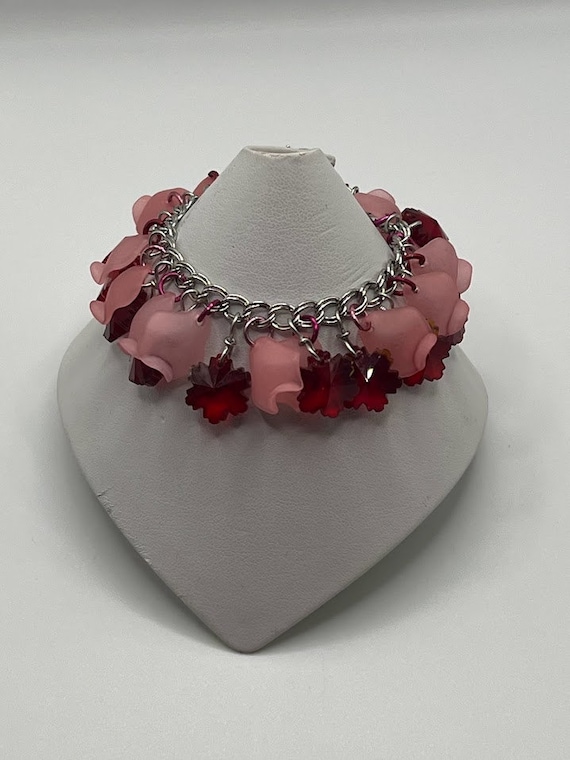 6" red glass flower drop and pink frosted petals charm bracelet