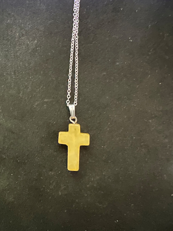 20" Chalcedony cross pendant on silver chain with lobster clasp