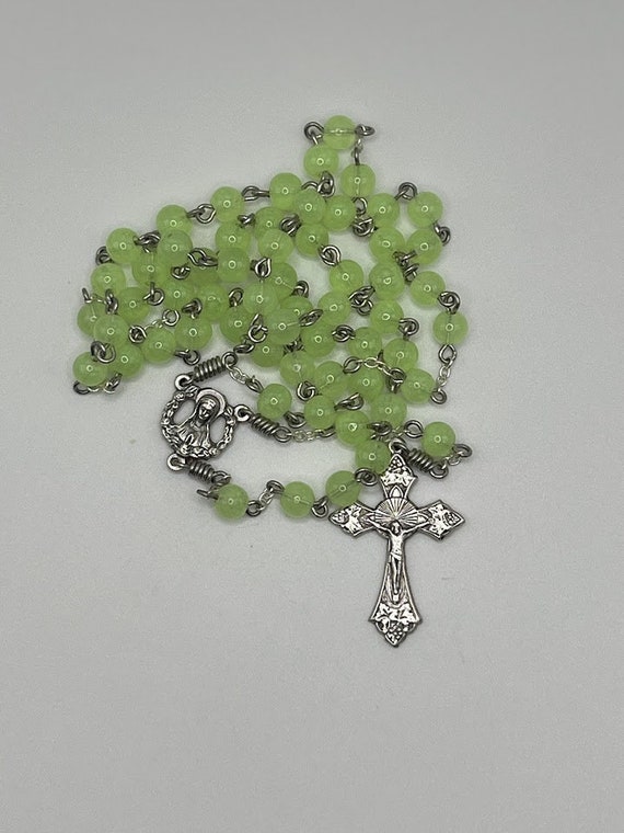 19" green glass bead rosary with Madonna center and grapes crucifix