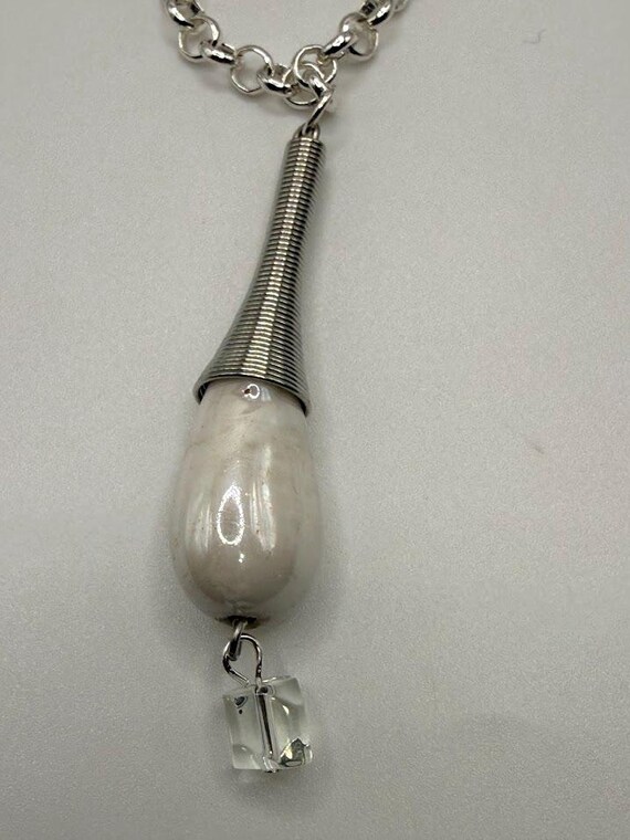21" white lustre pendant