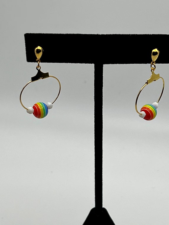 Rainbow resin bead earrings - stud