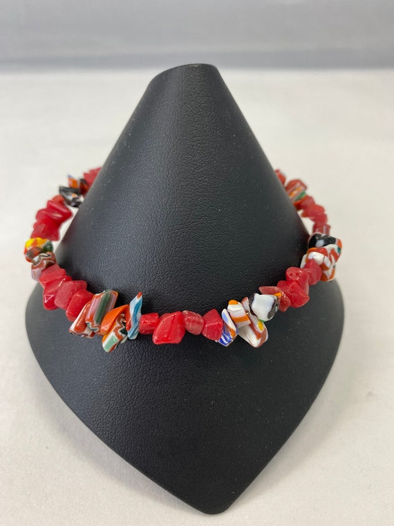 7.5"red glass chip bracelet