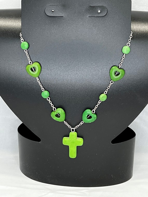 15.5" green howlite heart and cross necklace