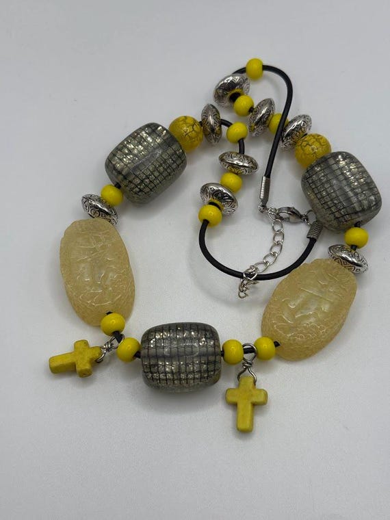 18" yellows necklace with cross drops
