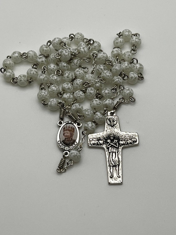 19.5" white speckled bead rosary with enamel St Agatha center and Pope Francis crucifix