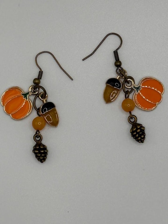 Autumn theme earrings