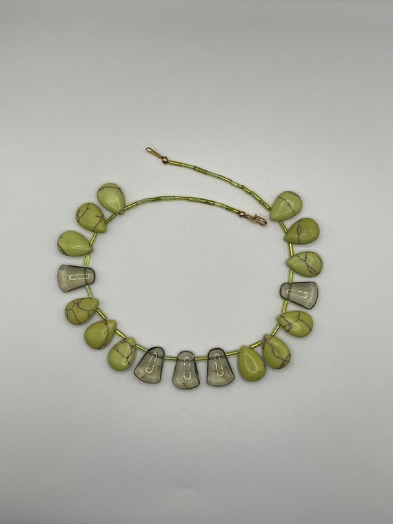 15" green teardrop necklace