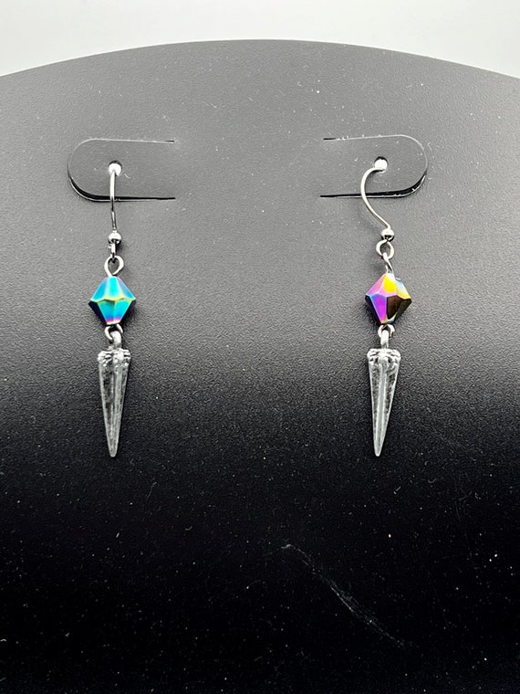 Pewter spike earring - 8mm vitrial bicone