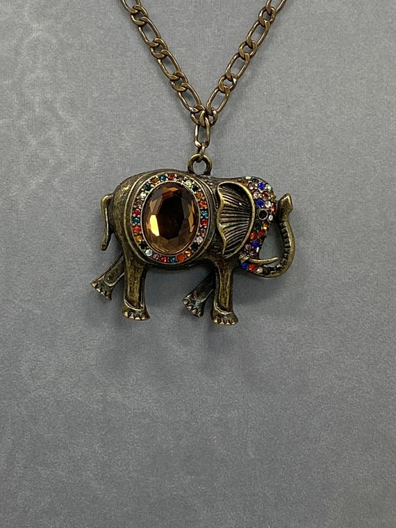 18" jeweled elephant pendant necklace
