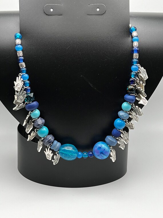 17" shades of blue handsy necklace