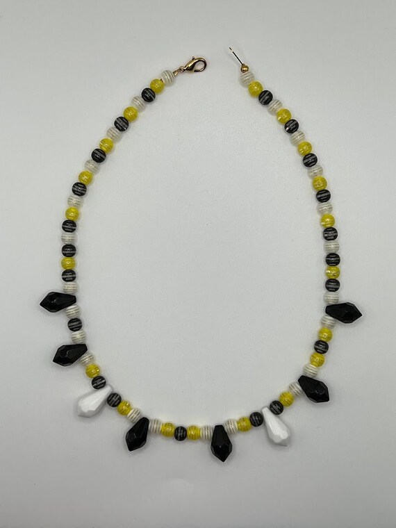 17" white, black and yellow necklace