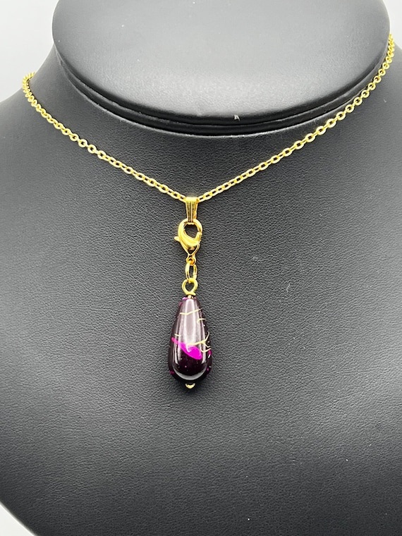 18" teardrop pendant on gold