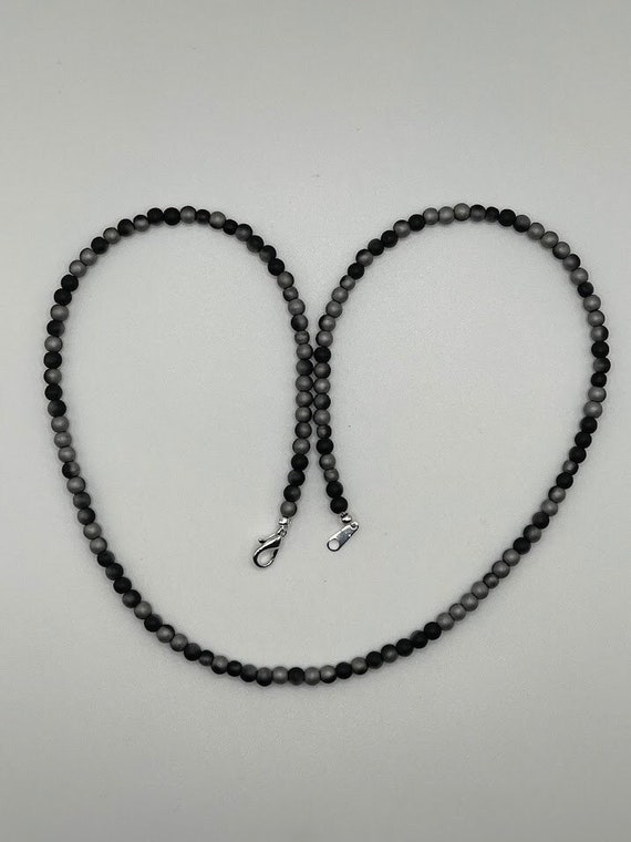 22" black/silver half and half bead necklace