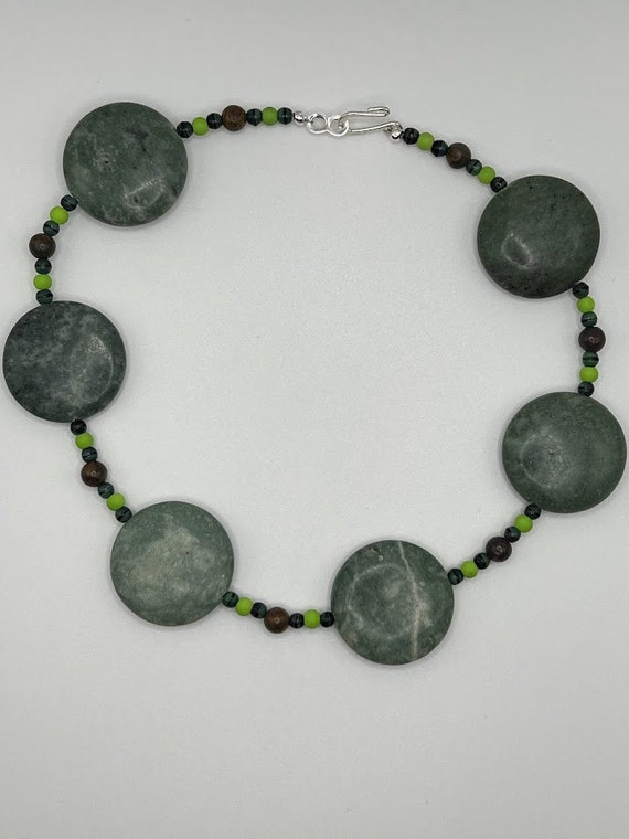 16" green aventurine flat rounds necklace