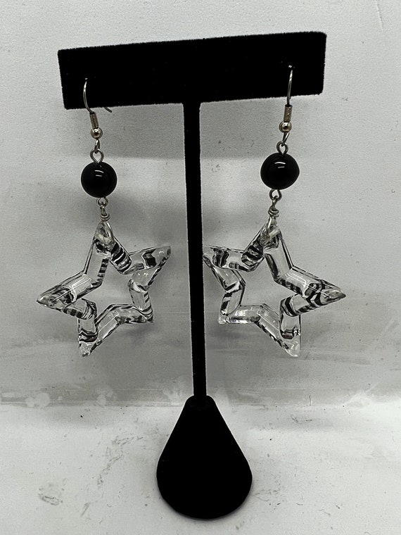 Star dangle earrings
