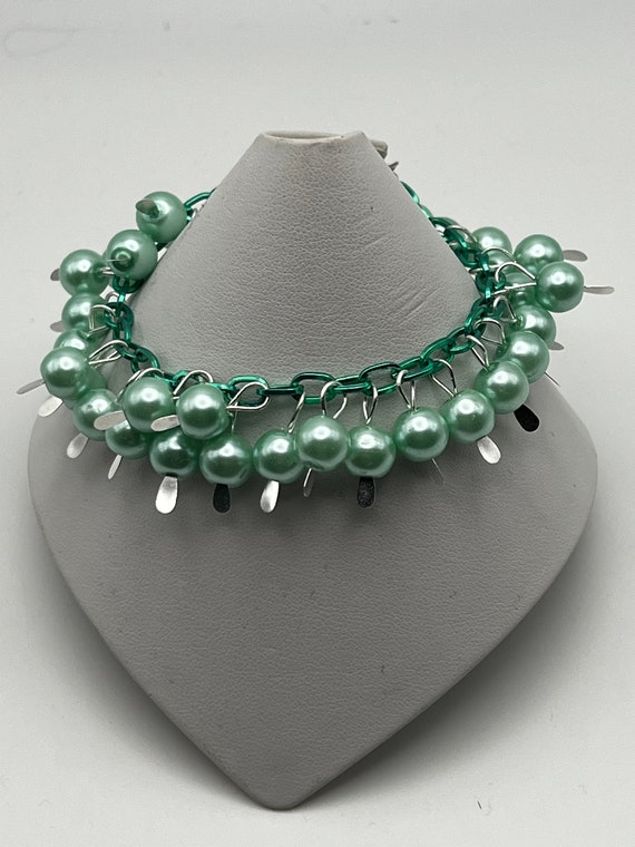 7" green pearl bracelet
