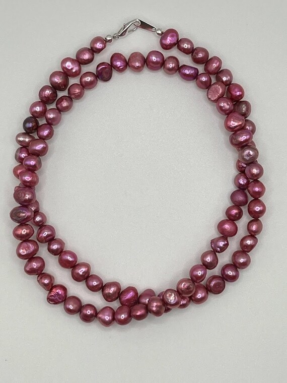 23" mauve cultured pearl necklace