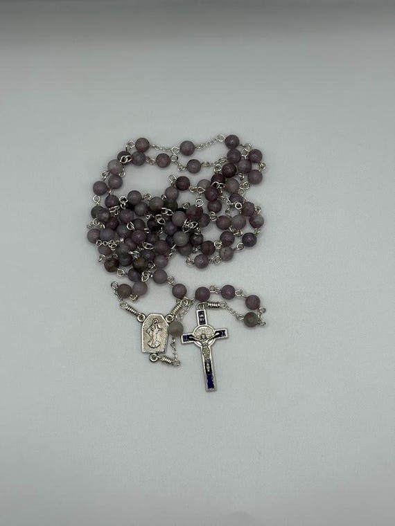 28" lilac stone bead crown rosary