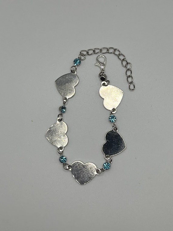 7" silver heard and blue crystal bracelet