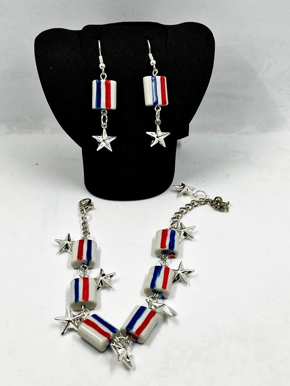 Patriotic red, white, blue bracelet earring set