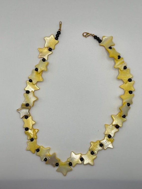 18" golden stars necklace
