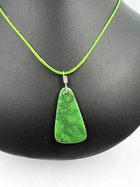 18" green aventurine pendant