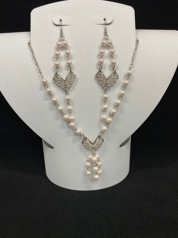 17" cool white pearl necklace and earring set