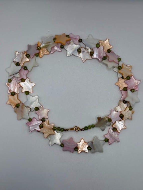 33" mother of pearl star necklace