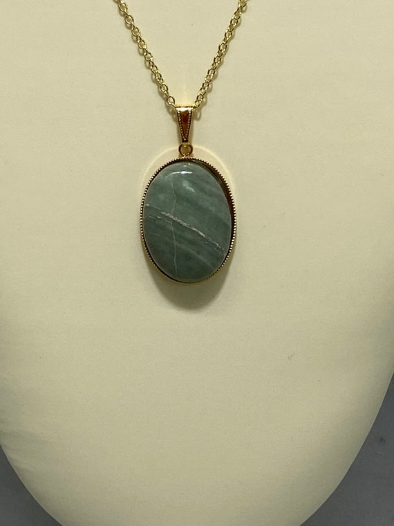 20" green aventurine pendant