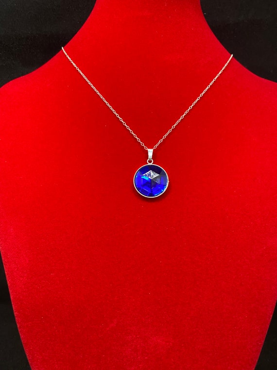 20" blue crystal pendant necklace