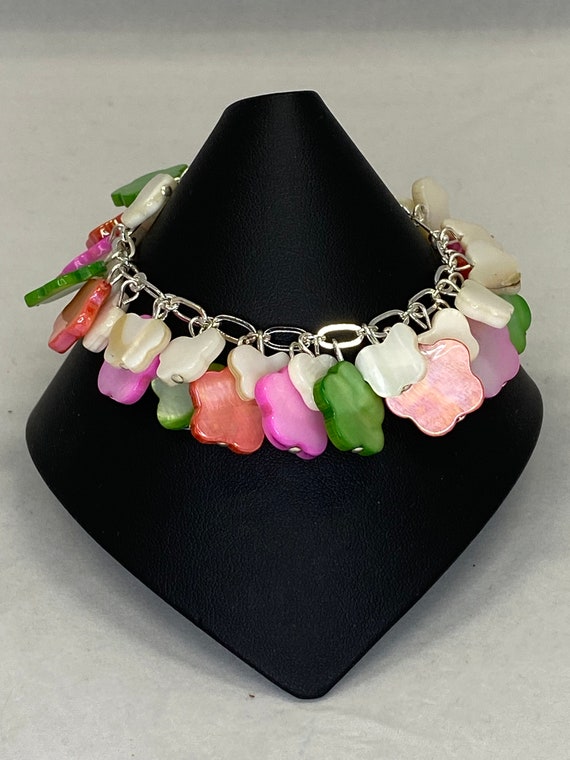 7" Mother of Pearl flower and butterfly bracelet