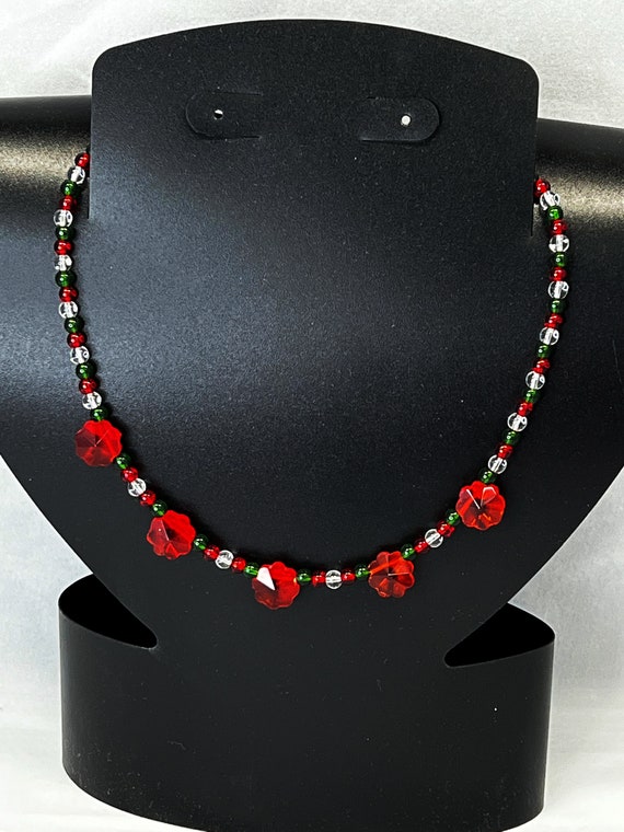 16" red, green, and clear necklace