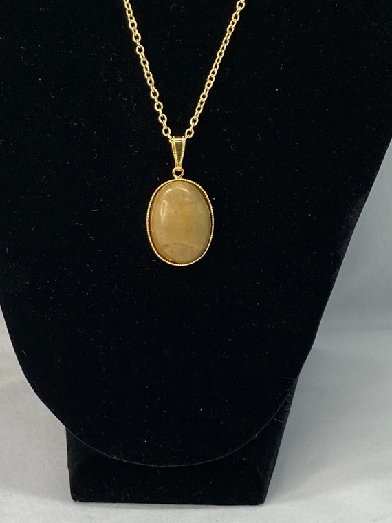 20" picture jasper pendant on gold