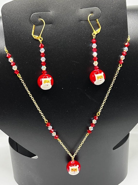 Santa glass bead necklace and earring set