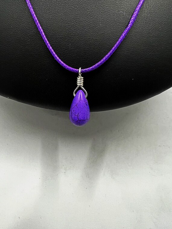 18" howlite teardrop pendant on waxed cotton cord