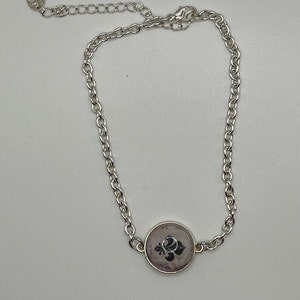 Pulsera de flor de lis de 10"