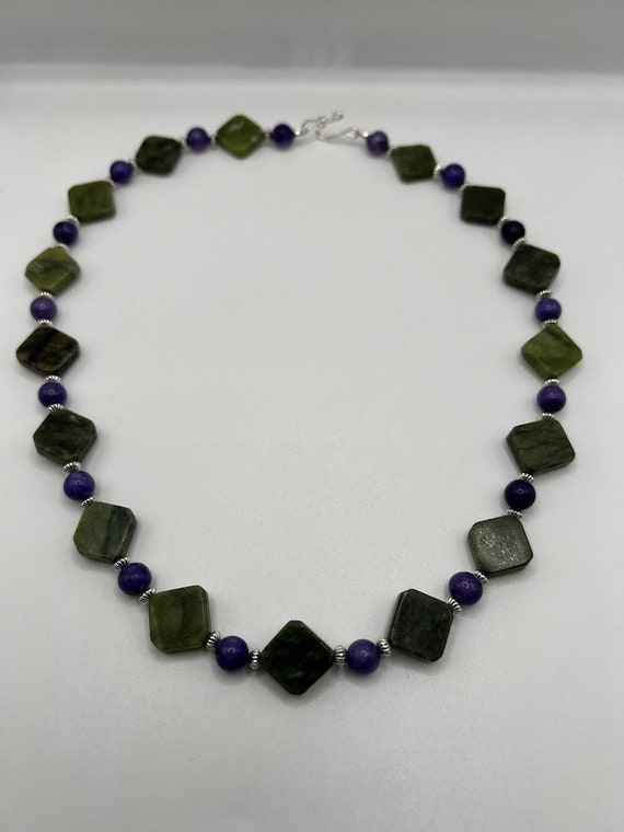 20.5" serpentine and Malaysian jade necklace